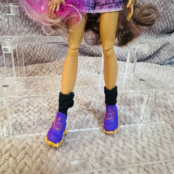 Monster High's Clawdeen Wolf Doll - Picture 3 of 8